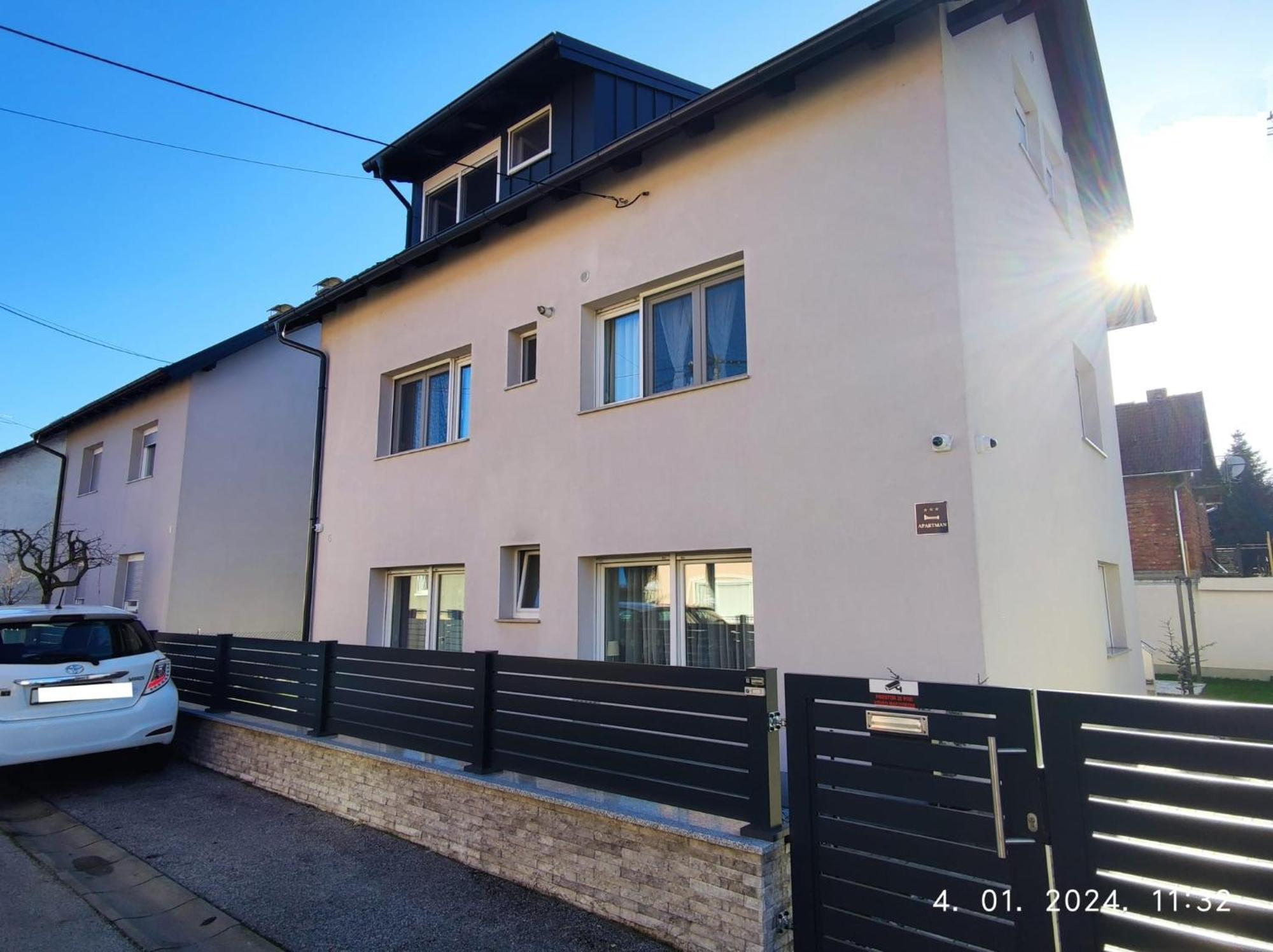 Lumani Apartment Zagreb With Free Parking Ngoại thất bức ảnh
