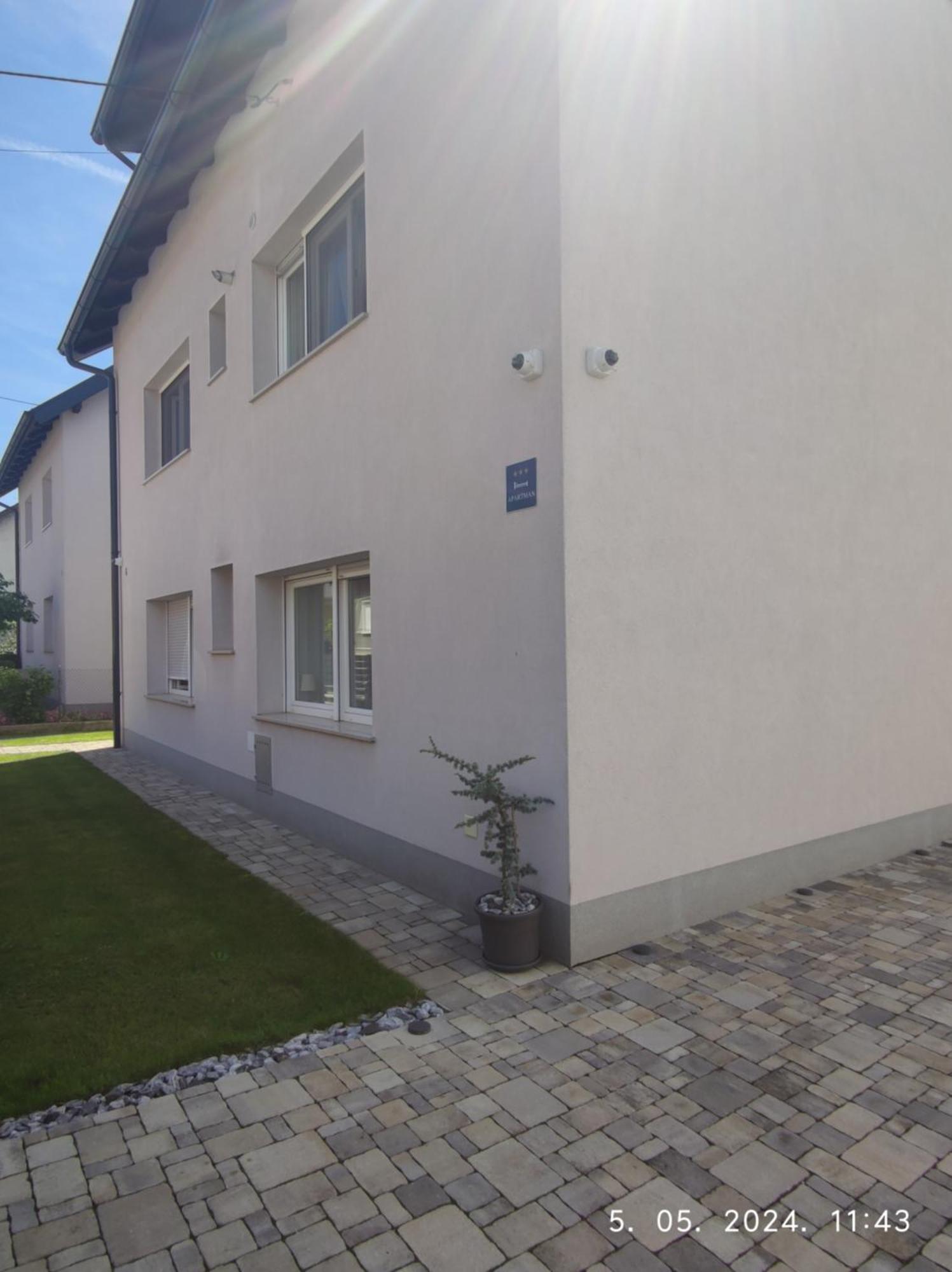 Lumani Apartment Zagreb With Free Parking Ngoại thất bức ảnh