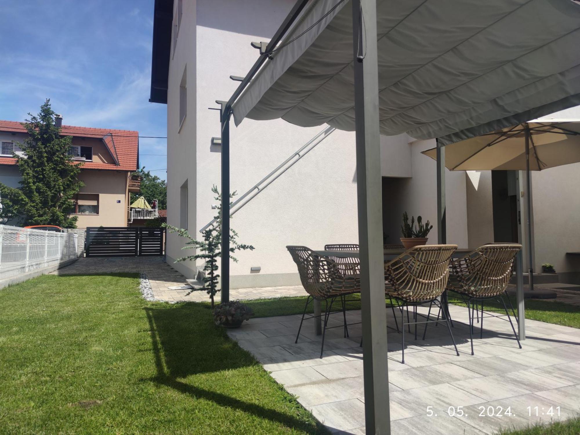 Lumani Apartment Zagreb With Free Parking Ngoại thất bức ảnh