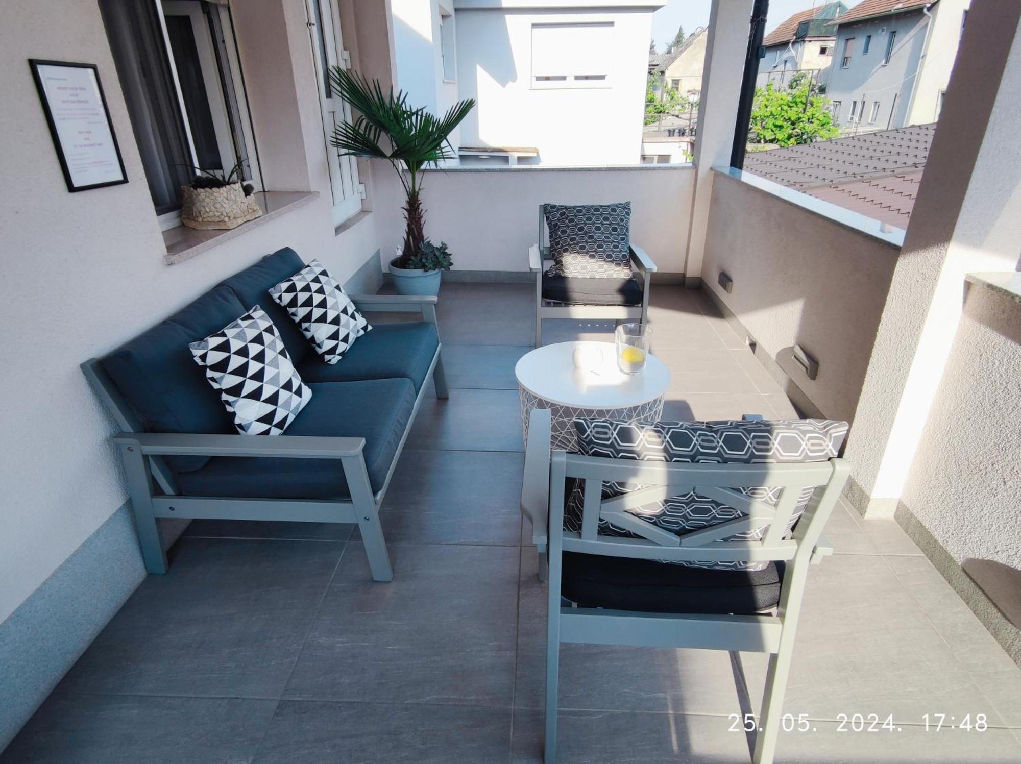 Lumani Apartment Zagreb With Free Parking Ngoại thất bức ảnh