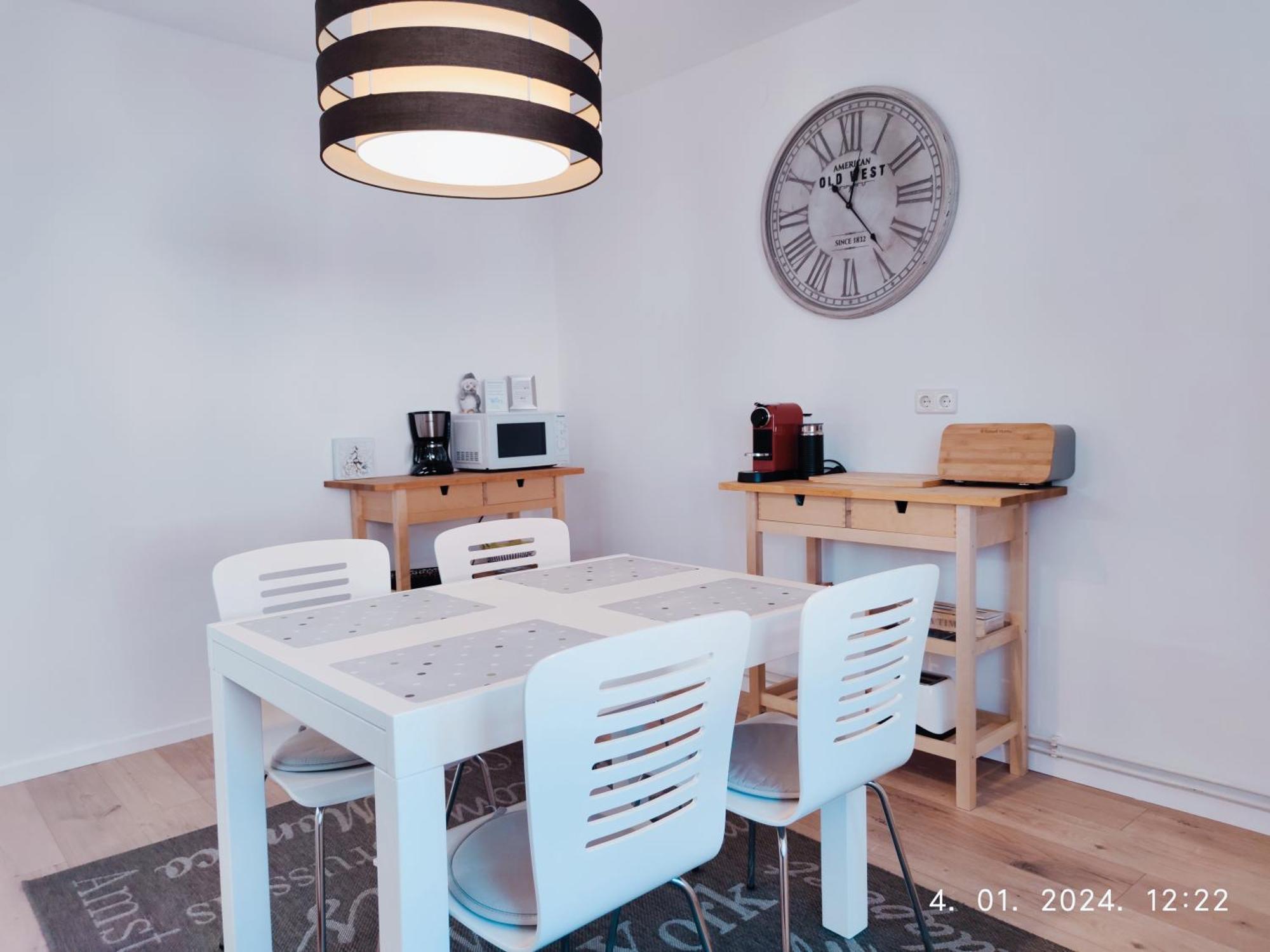 Lumani Apartment Zagreb With Free Parking Ngoại thất bức ảnh